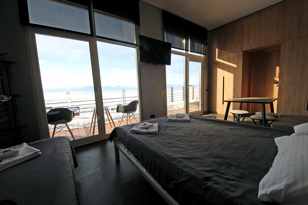 Двухместный благоустроенный дом второй линии (М6-М9)